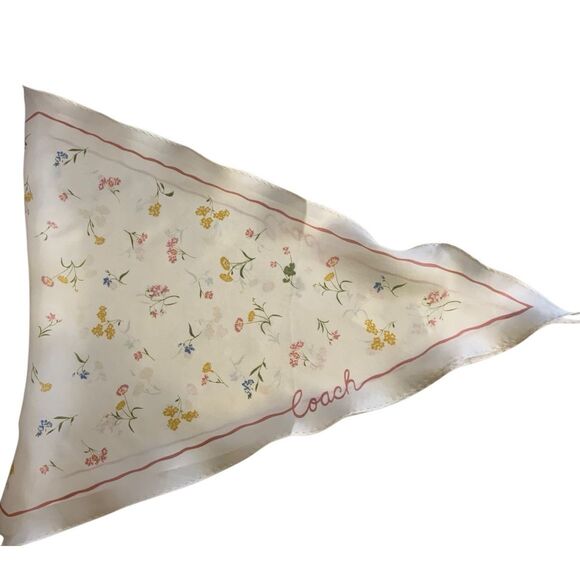 NWT Coach Floral Cluster Diamond Silk Scarf Wild Flower Chalk Vanilla - Picture 1 of 6